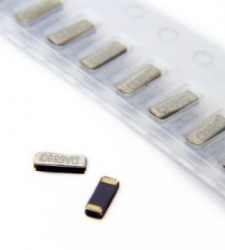 کریستال ساعت 32.768 کیلوهرتز smd ( مدل بدنه نقره ای ریز)