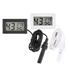 دماسنج و رطوبت سنج پنلی مربعی با پراب خارجی